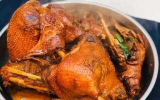 周末宴客硬菜：陈皮蒸鸭，提前腌制 2 小时，上桌秒光盘