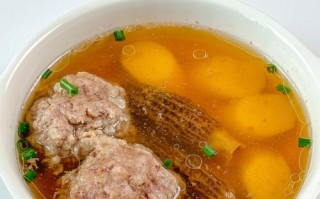 山药蒸鸭：健脾养胃的秋冬暖汤