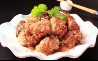 粉蒸鸭肉：香到连骨头都不放过！